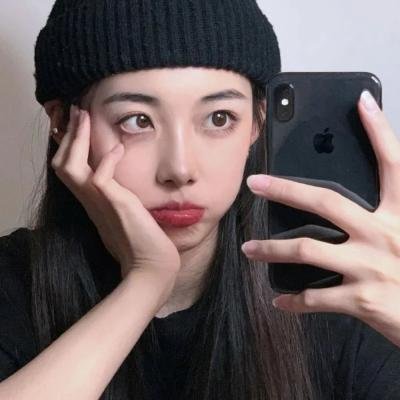 我八岁，镇压万邪